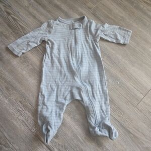 3M Boys Carter's Light Gray Striped Footie5